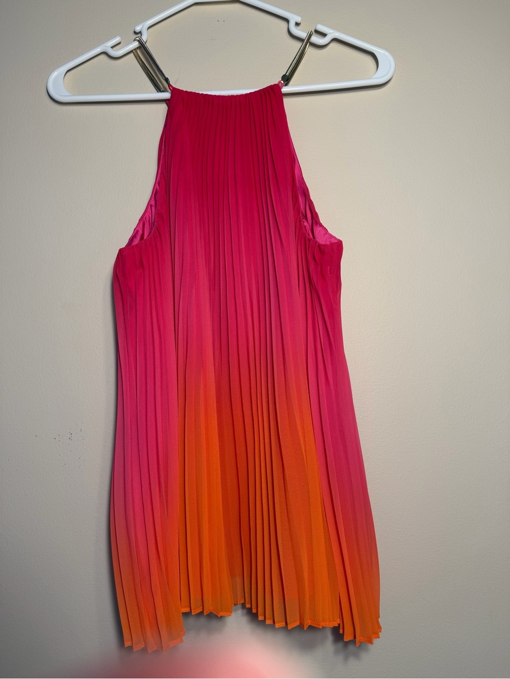 Trina Turk Nayarit pleated Chiffon Top - Picture 4 of 7